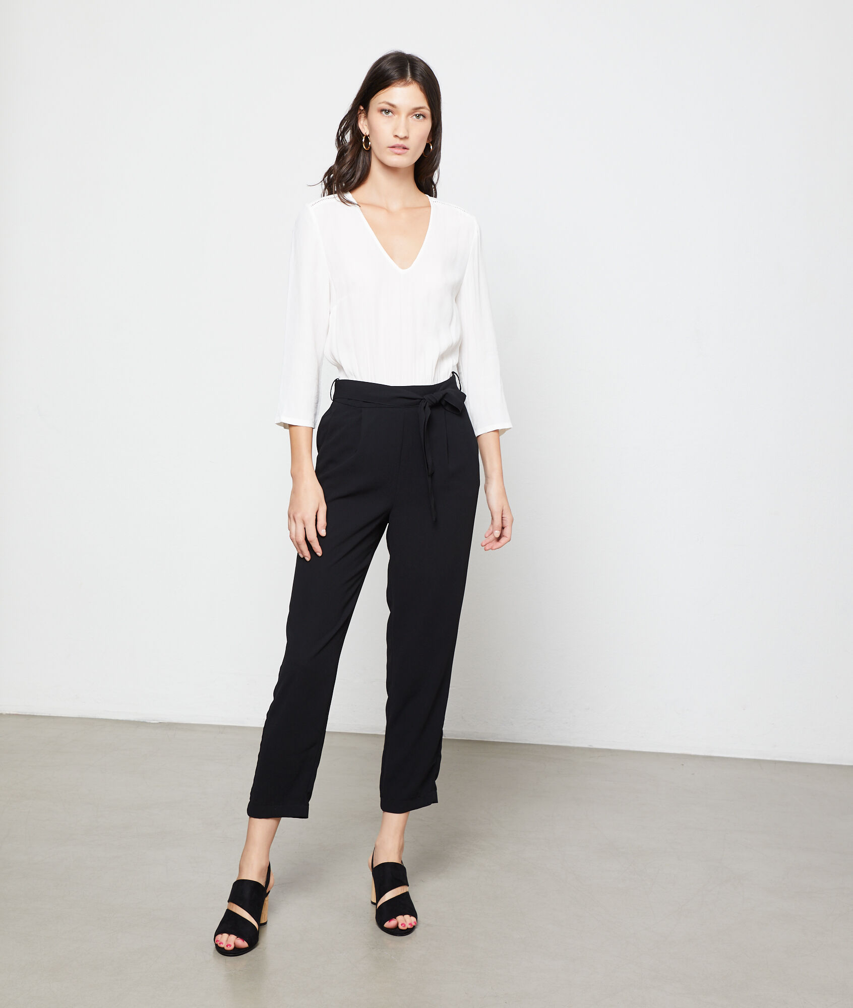 jumpsuit noir chic