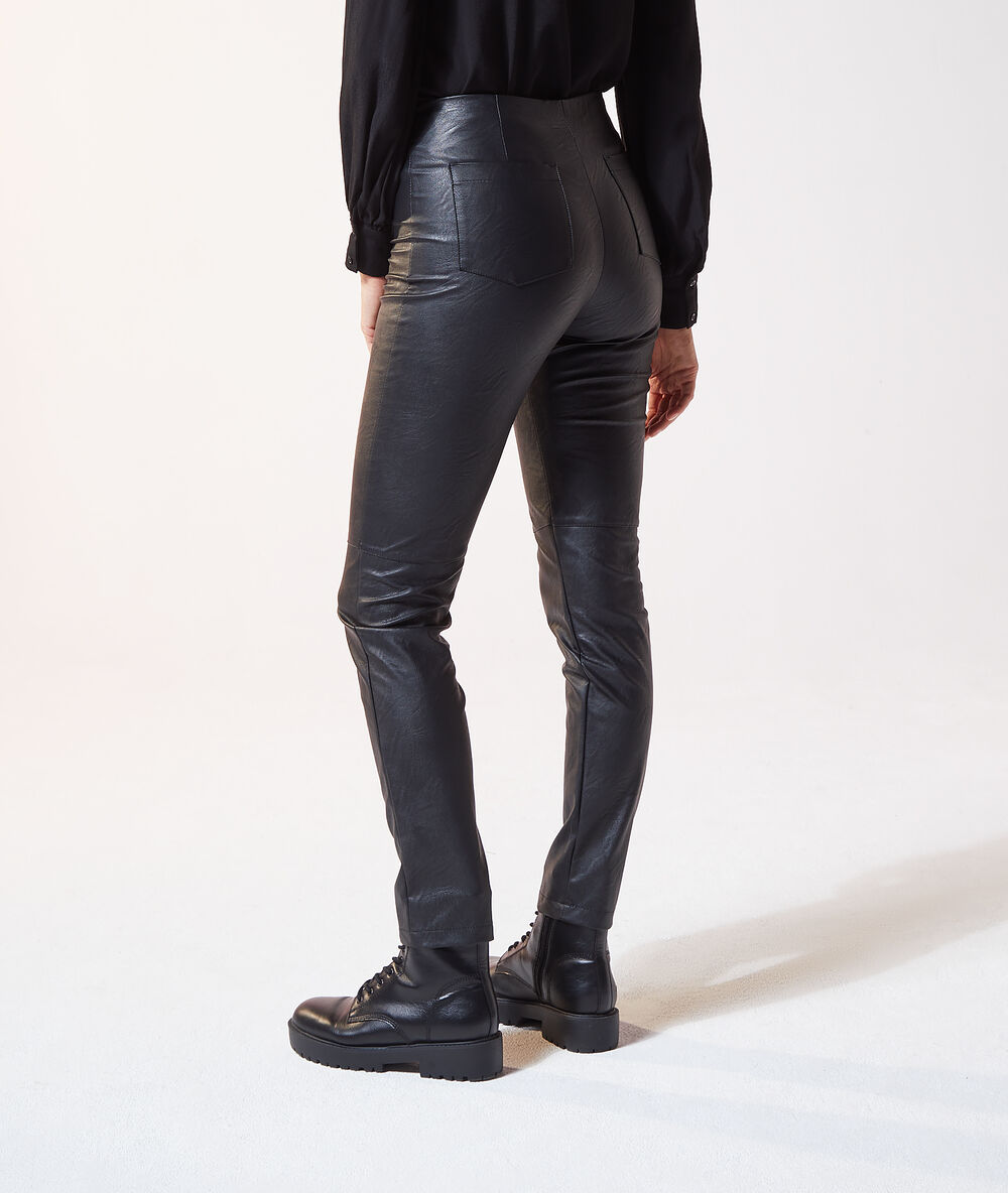 Trousers in a leather look black.