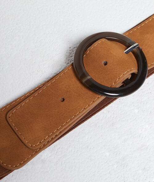Belt with marble-coloured buckle spices.