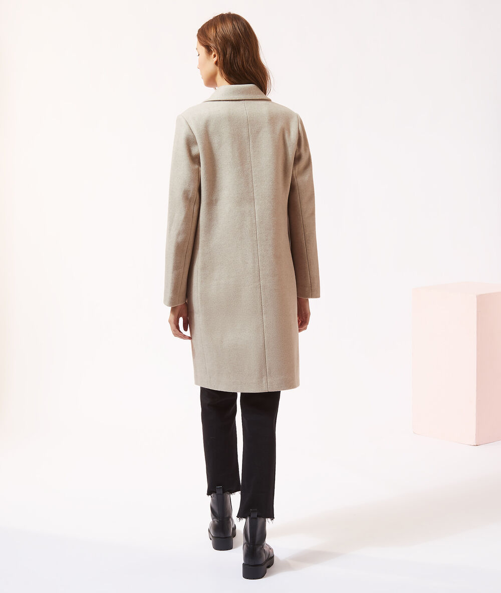 Manteau droit camel clair.