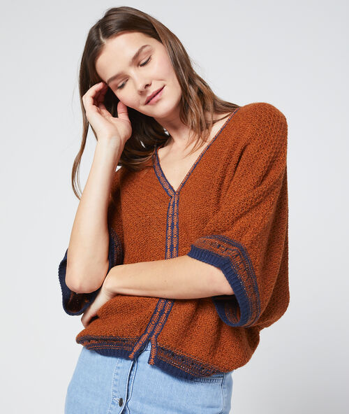 Batwing sleeves jumper barley.