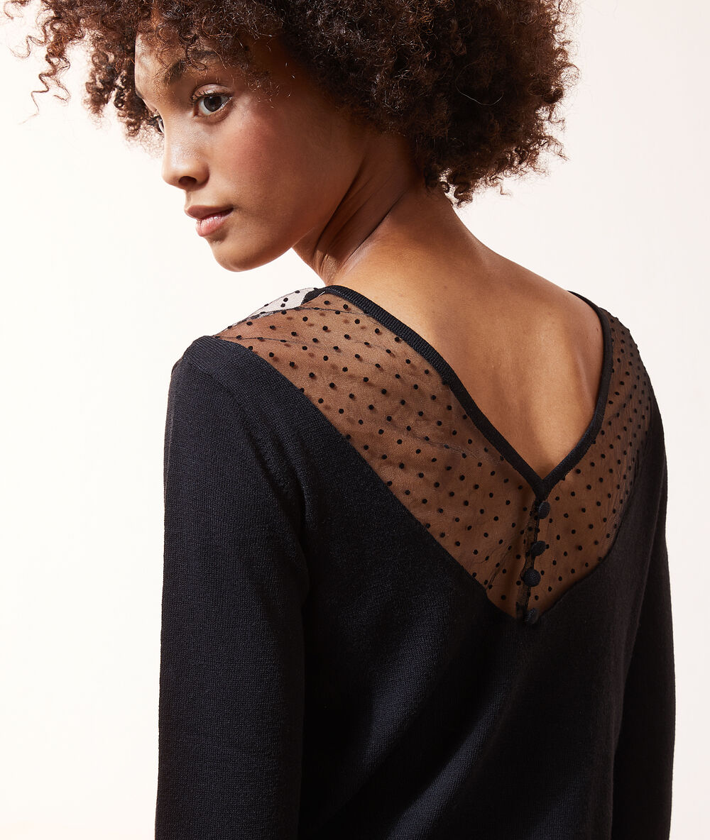 Pull mailles fines tulle plumetis noir.