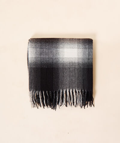 Checked fringed scarf