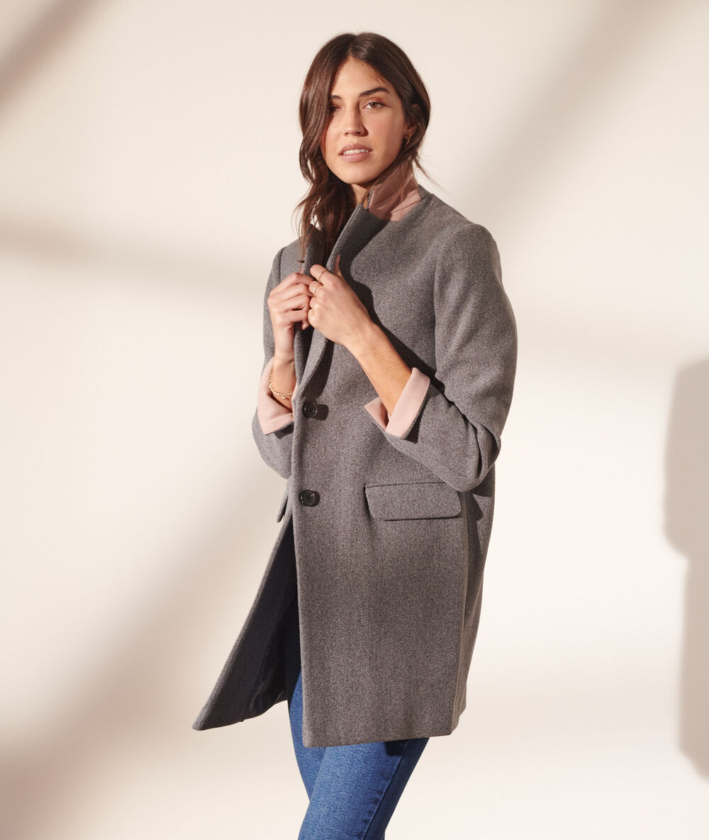 Straight-cut coat grey marl.