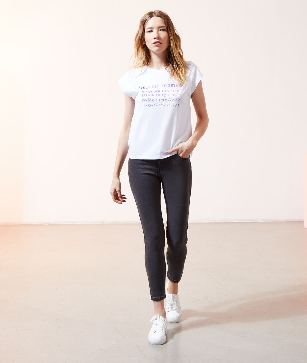 T-shirt "stronger together" ecru.