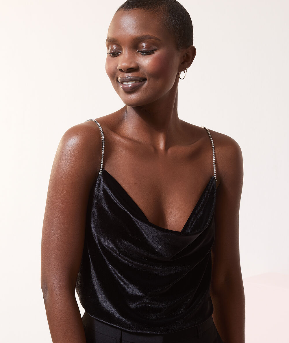 Body en velours avec bretelles en strass noir.
