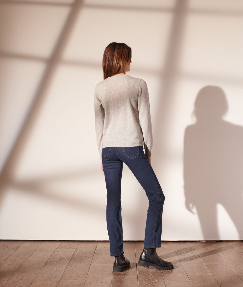 Cashmere crew neck jumper light grey marl.