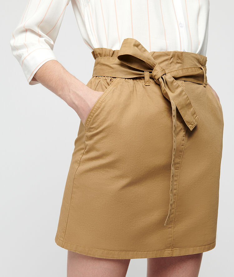Mini skirt with tie detail dark camel.