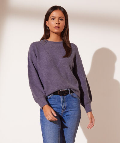 Woolen sweater round neck