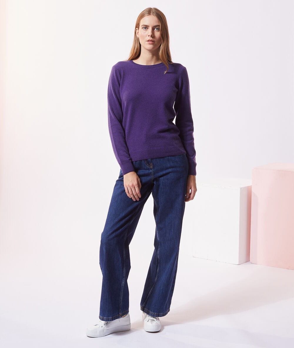 Pull col rond en cachemire ultraviolet.