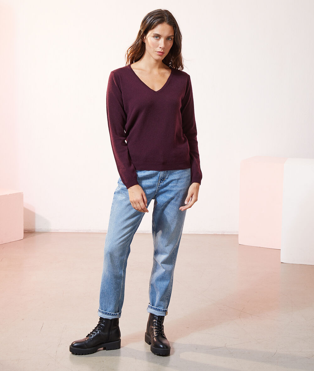 V neck cashmere jumper plum.