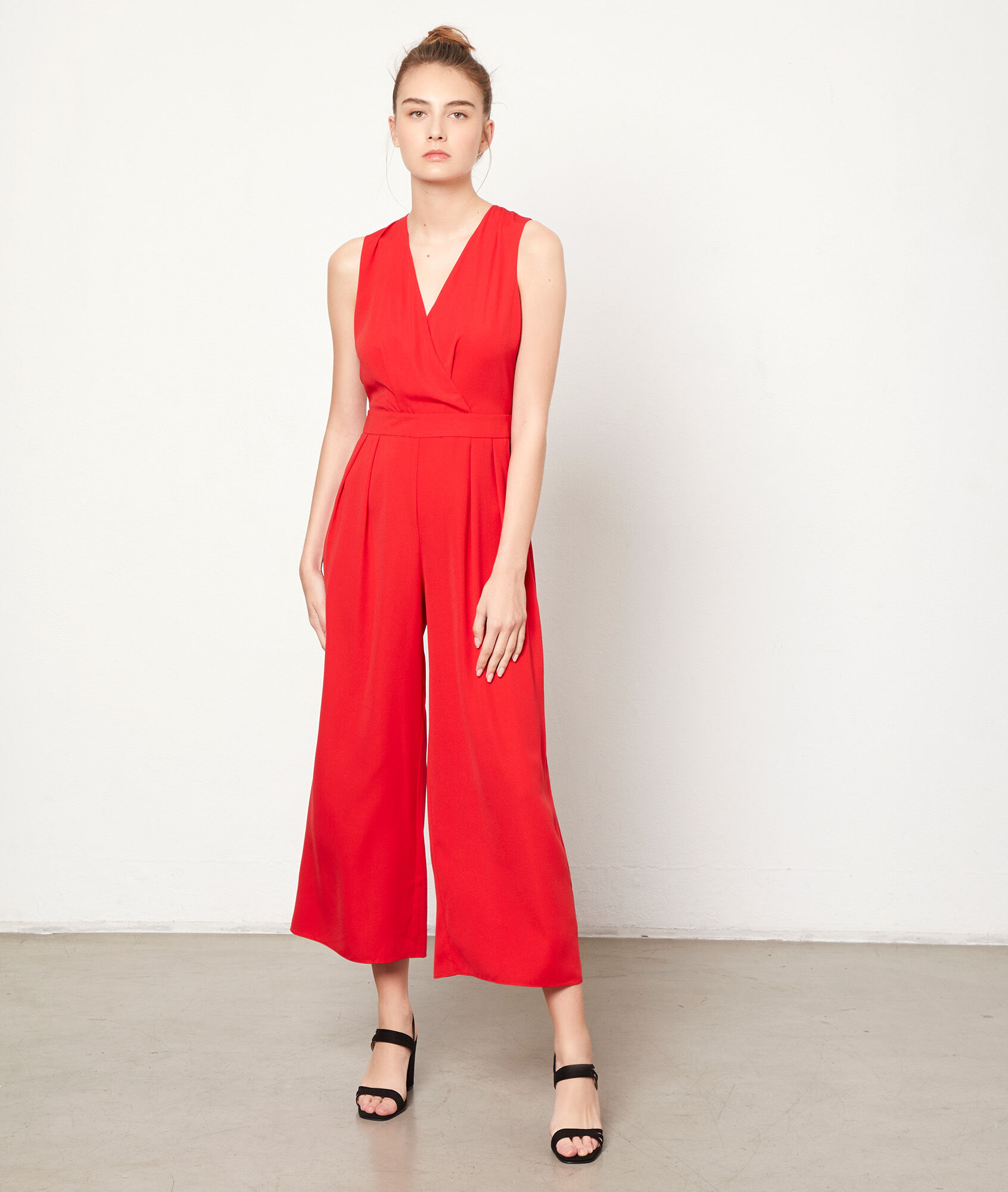 jumpsuit with open leg