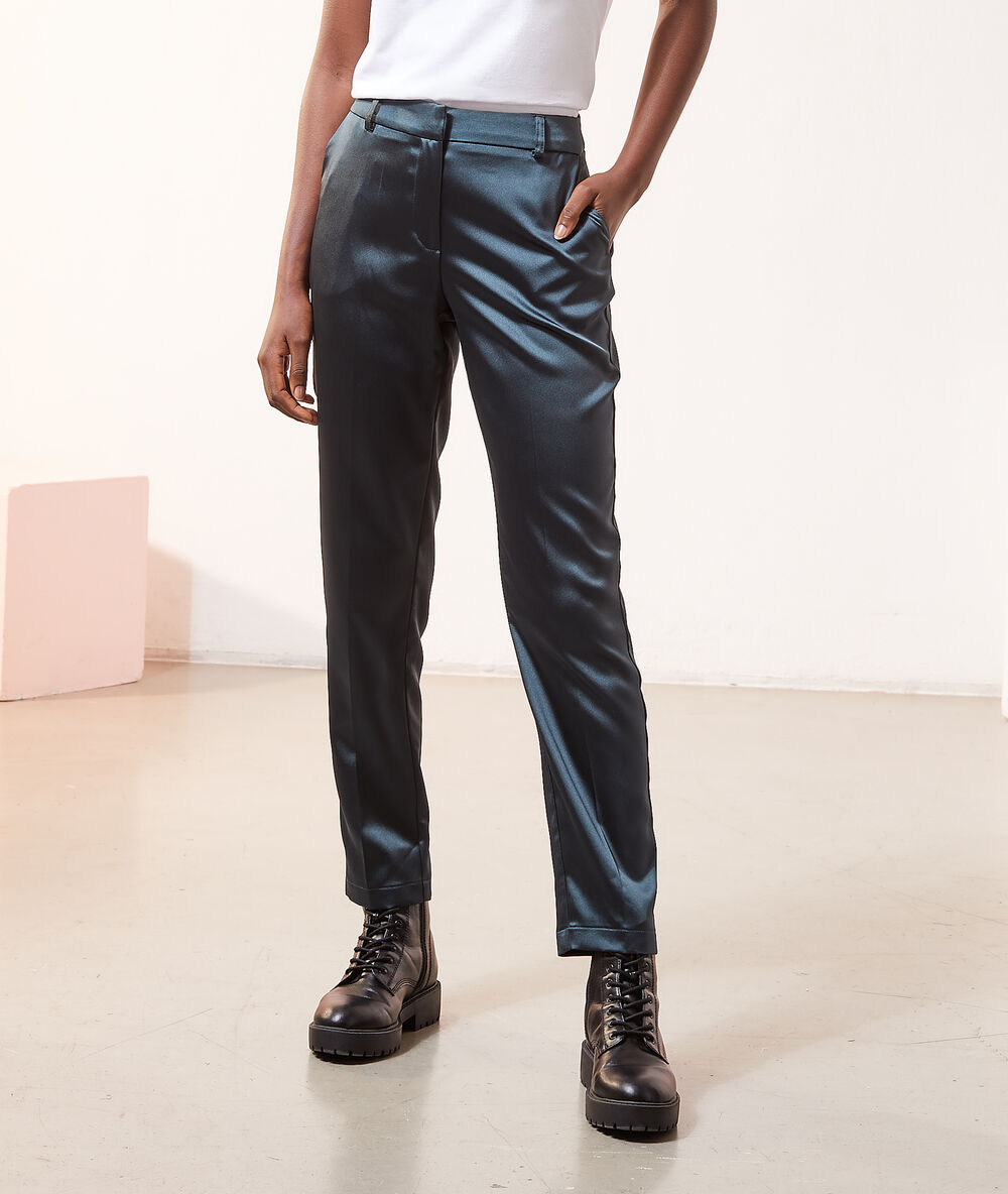 Pantalon cigarette satiné sapin.