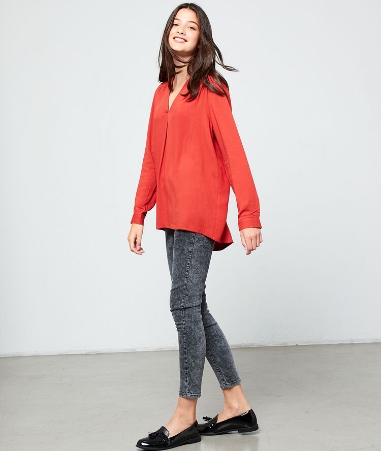 V neck blouse rust.