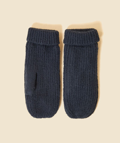 Plush knit mittens