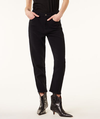 Straight cut trousers