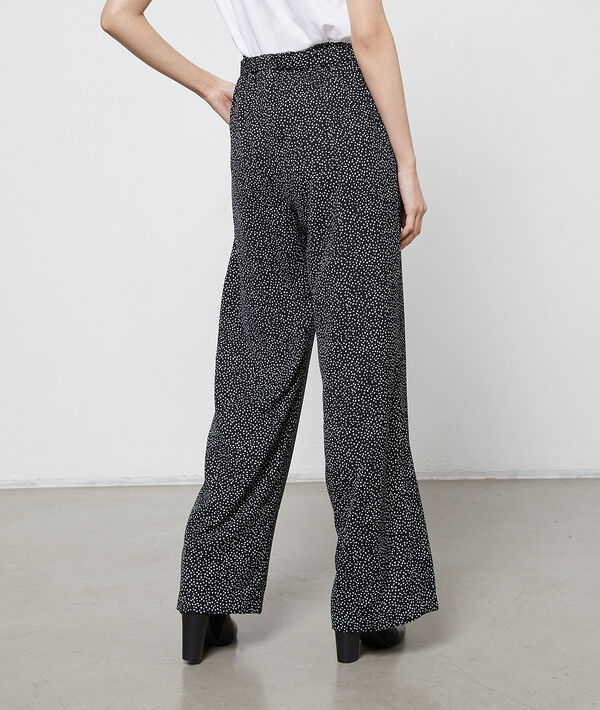 Wide leg trousers in heart print Wide leg trousers in heart print