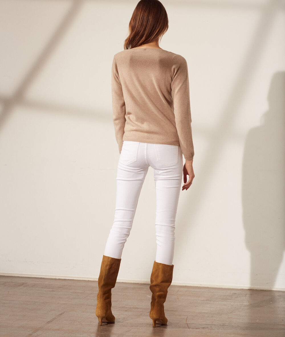 Cashmere boat neck jumper camel.