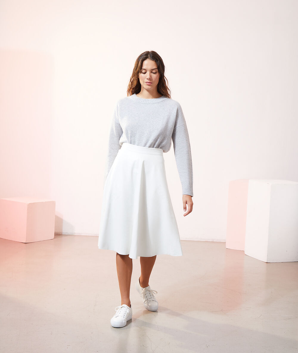 Pull en cachemire gris chine clair.