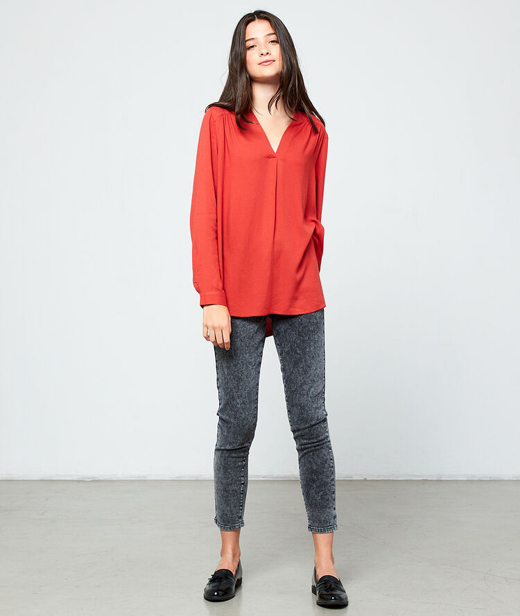 V neck blouse rust.