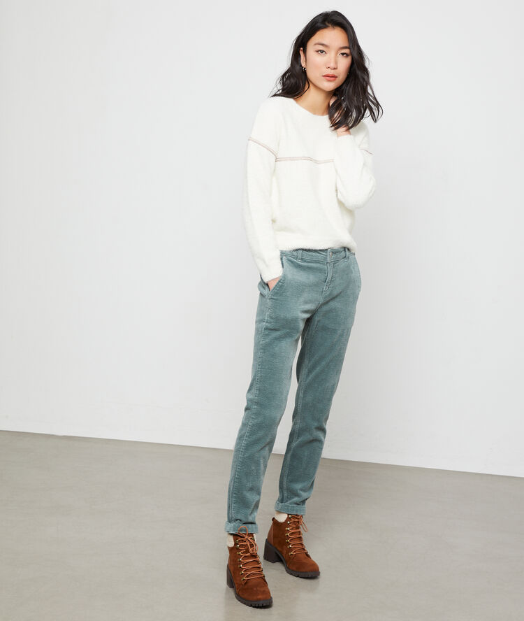 Jumper in metallic threads off white.