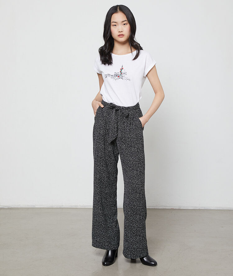 Wide leg trousers in heart print black.