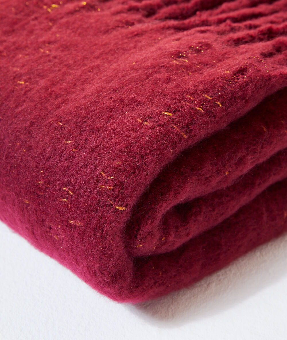 Maxi fringed scarf raspberry.