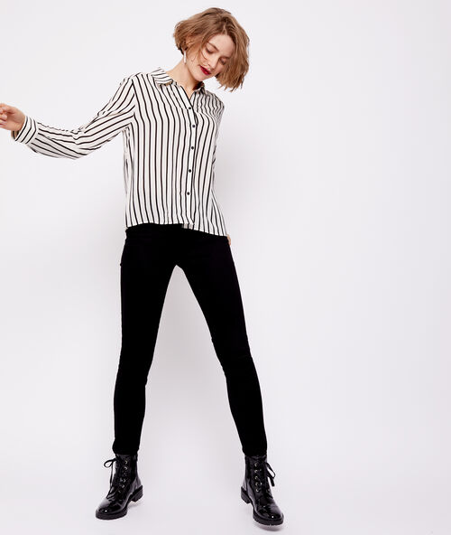 Stripe shirt ecru.