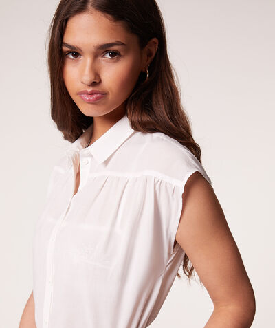 Cotton short-sleeved blouse