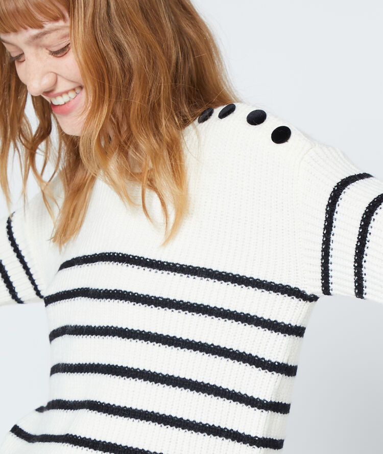Maxi knit jumper in stripes off white.