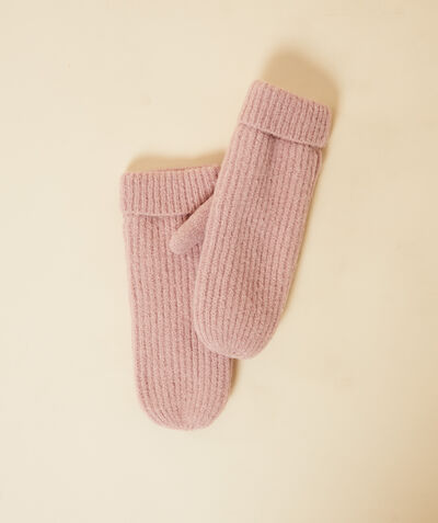 Plush knit mittens