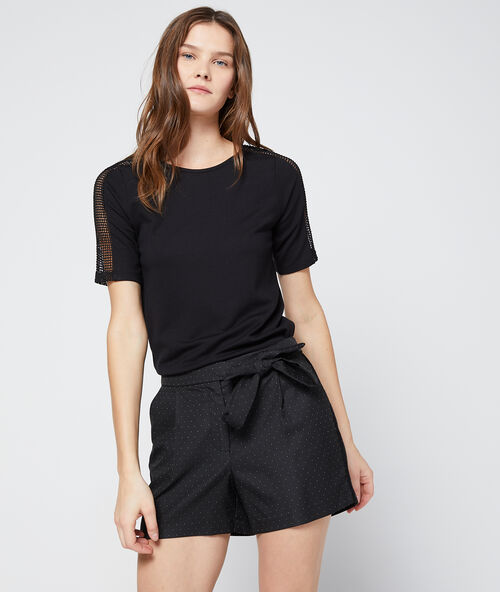 Polka dot tie shorts black.