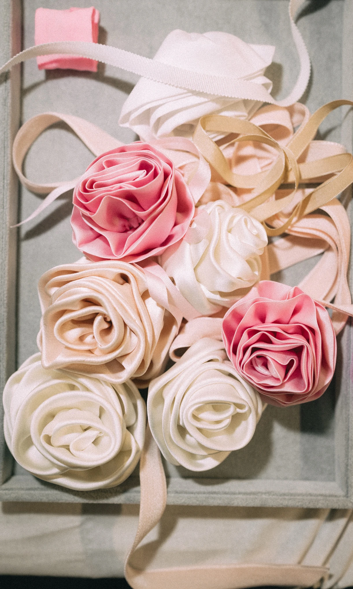 Lingerie rose profil Etam