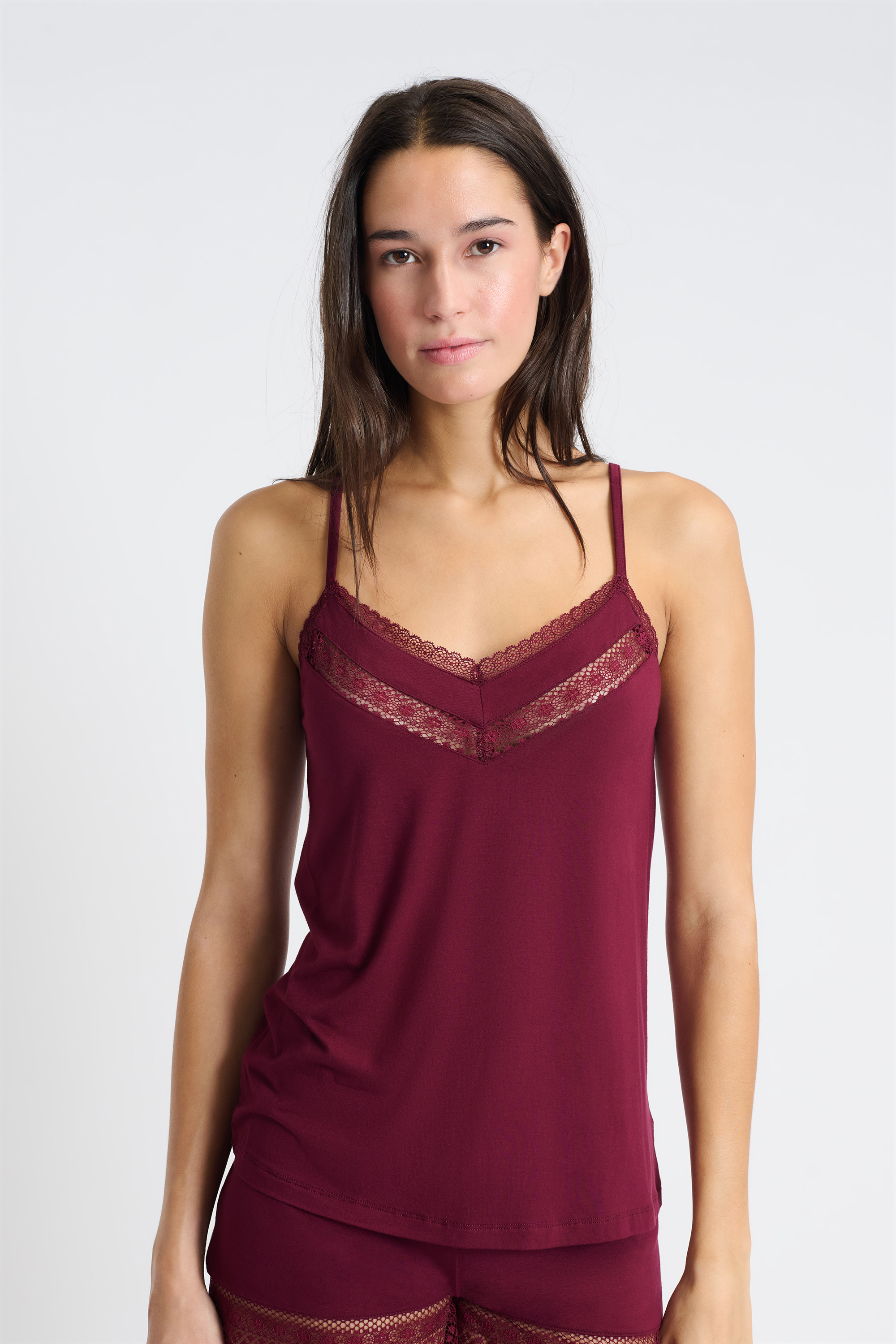 Gaspé by Slenderella Microfibre 20'' Cami Top - Black