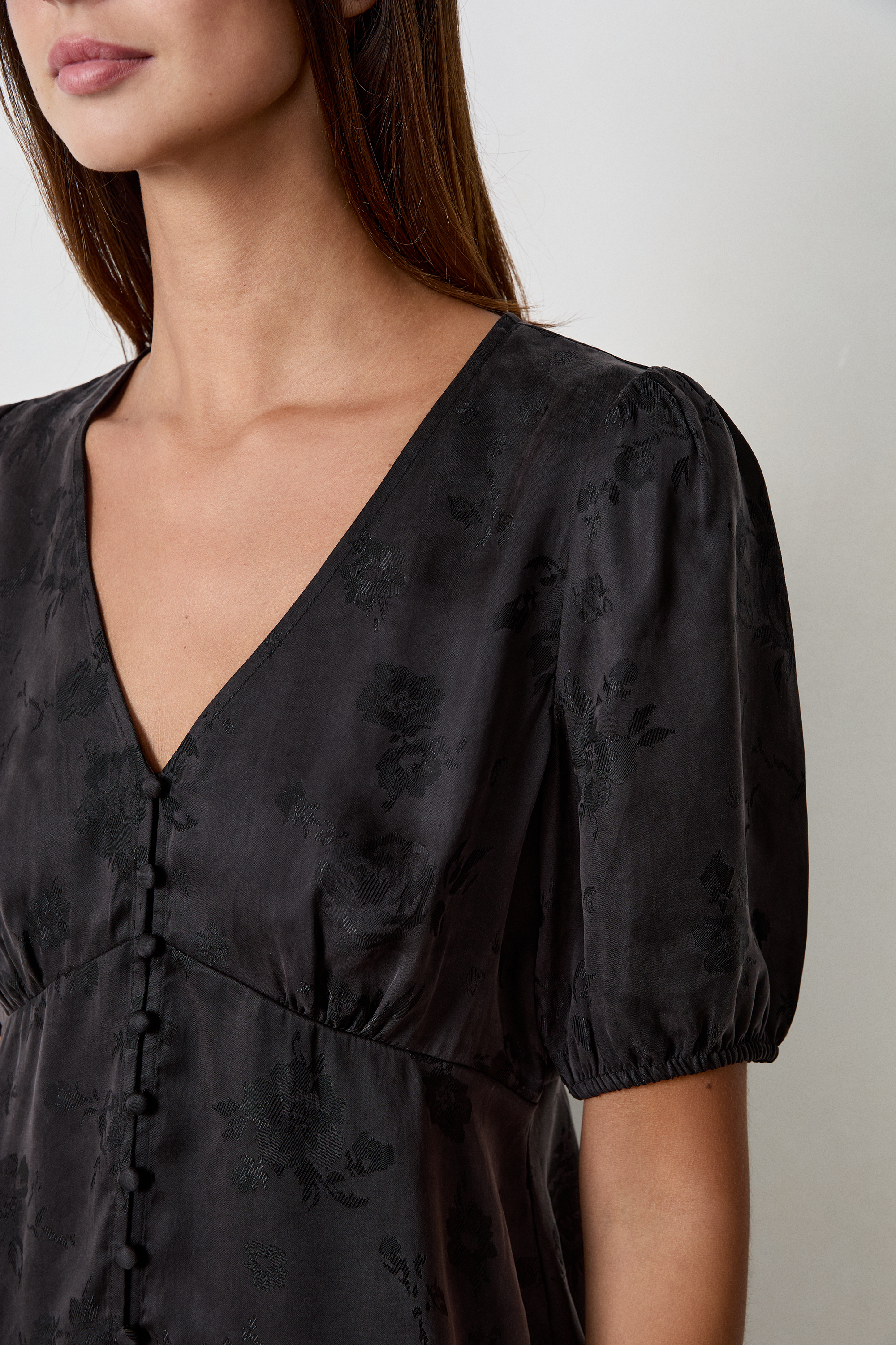 eitamページ 3/4 Sleeve Shirt with Floral Patterns - GINI - NOIR - ETAM